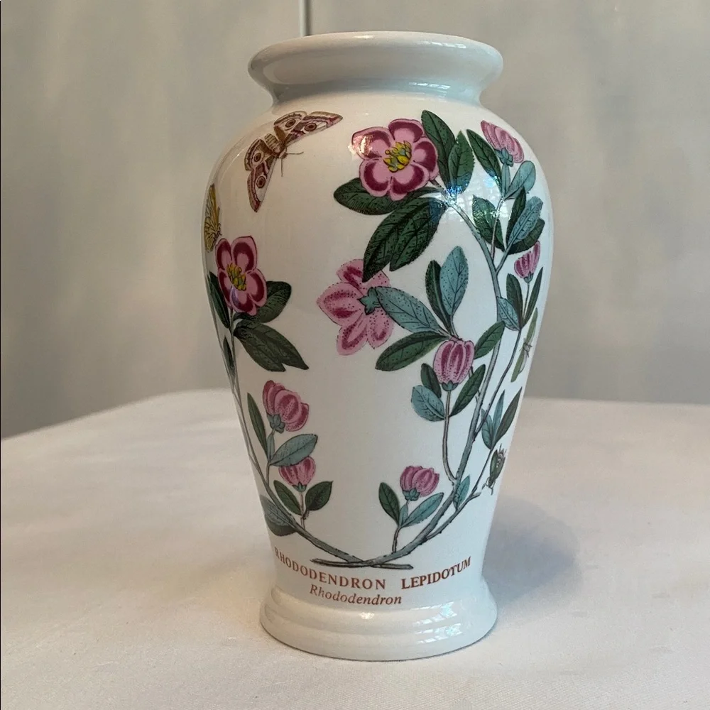Portmeirion • “The Botanic Garden” Canton Vase in Rhododendron Floral Pattern